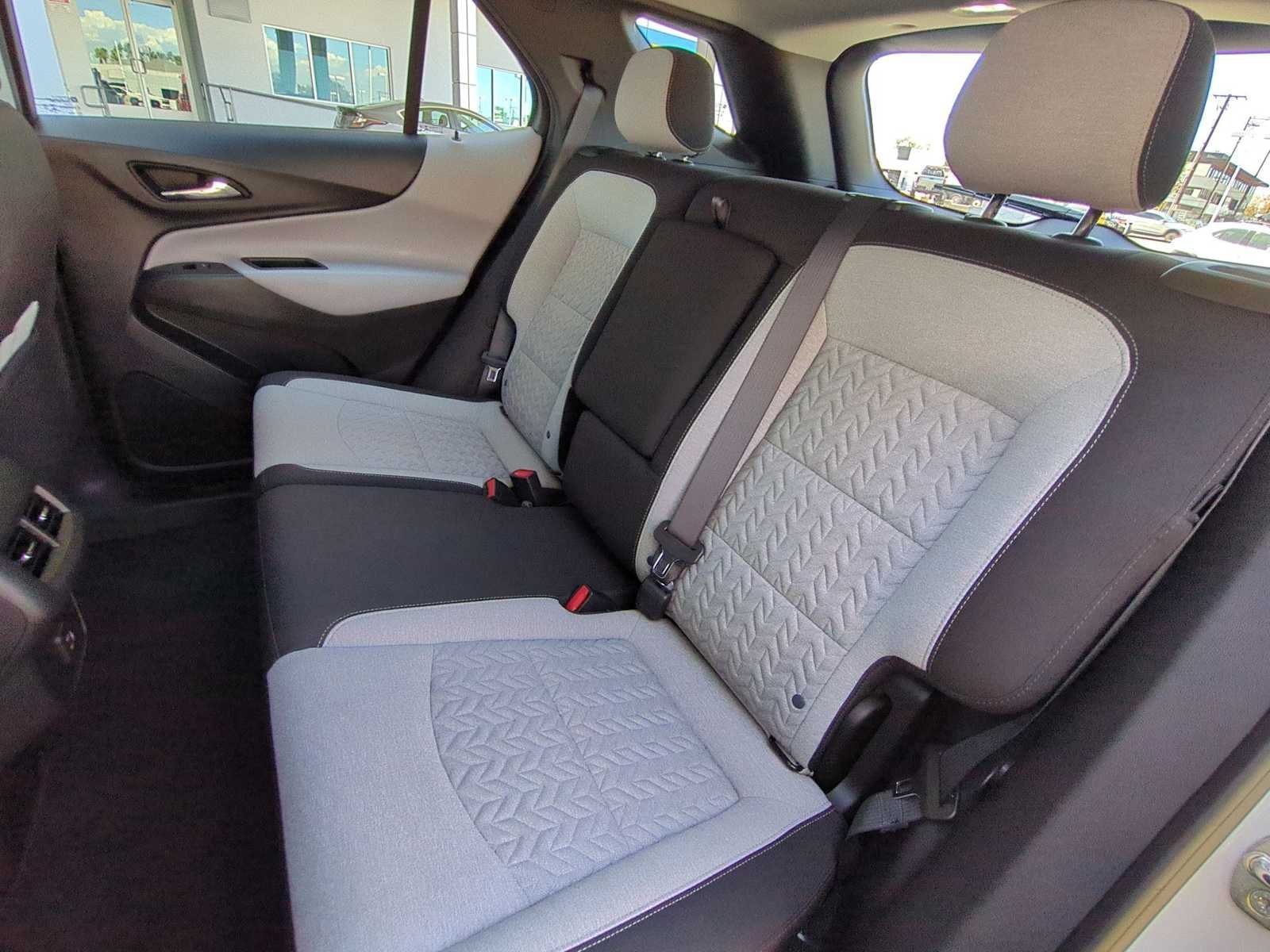 Used 2022 Chevrolet Equinox LS w/ LPO, Cargo Package AWD/4WD image 22