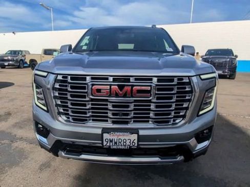Used 2025 GMC Yukon Denali image 3