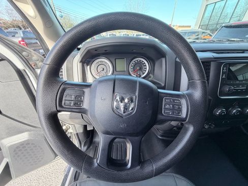 Used 2015 RAM 1500 Express image 12