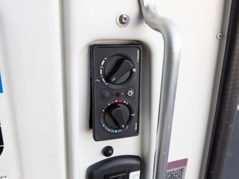 Used 2021 Mercedes-Benz Sprinter 4500 w/ Parking Package image 30