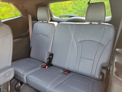 Used 2023 Buick Enclave Premium w/ Experience Buick Package AWD/4WD image 17