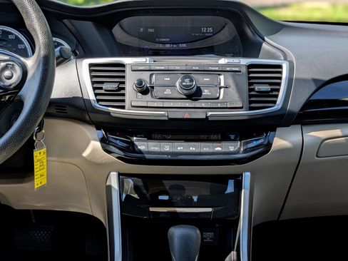 Used 2016 Honda Accord LX image 14