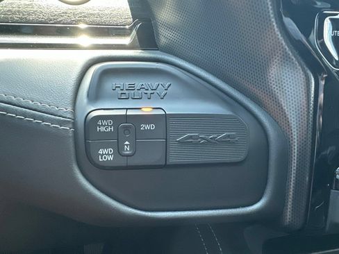 Used 2024 RAM 2500 Limited AWD/4WD image 46