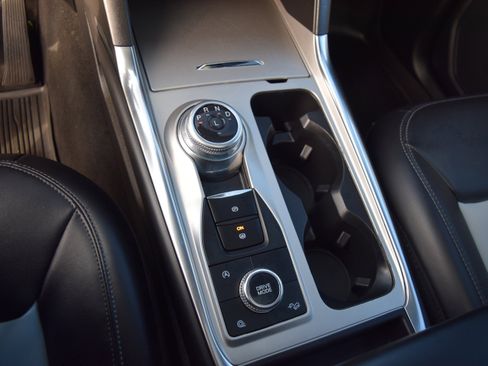 Certified 2023 Ford Explorer XLT w/ Equipment Group 202A image 15