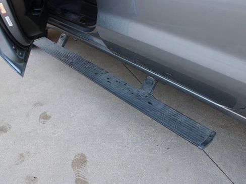 Used 2020 GMC Sierra 1500 AT4 w/ AT4 Premium Package image 31