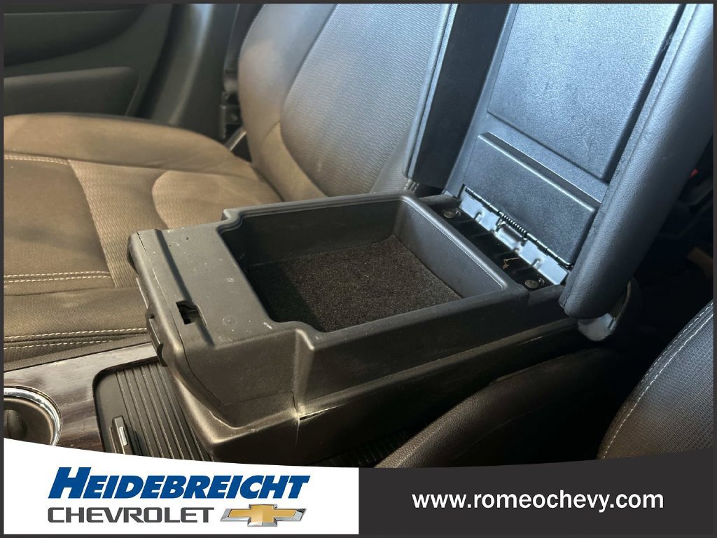 Used 2017 Chevrolet Traverse LT w/ Style and Technology Package AWD/4WD image 29