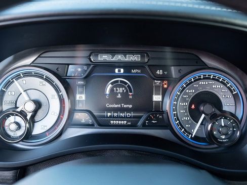 Used 2022 RAM 2500 Limited image 15