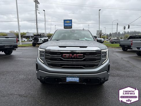 Certified 2026 GMC Sierra 1500 SLT AWD/4WD image 8