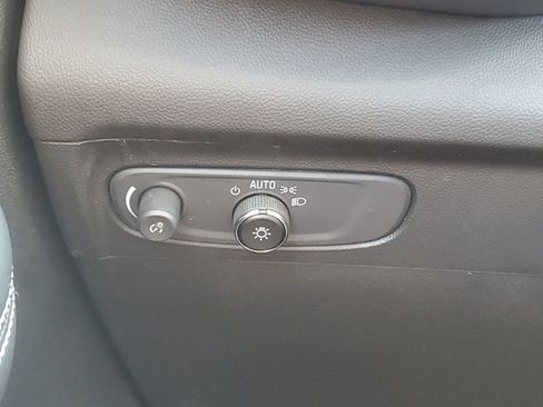 Certified 2021 Buick Envision Preferred FWD image 19