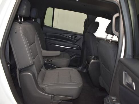 Certified 2025 Chevrolet Traverse LT w/ Driver Confidence Package AWD/4WD image 31
