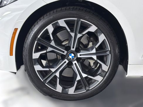 Used 2026 BMW 330i Sedan w/ Convenience Package RWD image 13