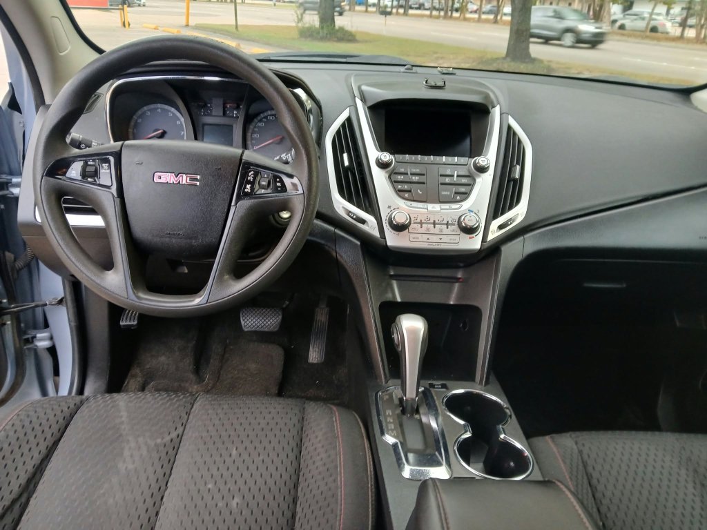 Used 2015 GMC Terrain SLE FWD image 12