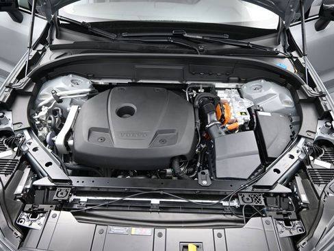 New 2026 Volvo XC60 T8 Plus w/ Protection Package Premier image 29