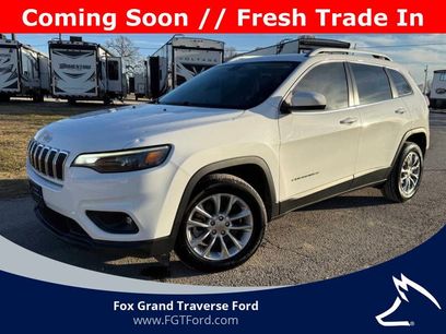 Used 2019 Jeep Cherokee Latitude Plus w/ Cold Weather Group