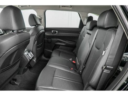 New 2026 Kia Sorento S image 11