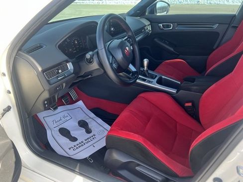 Used 2024 Honda Civic Type R image 12