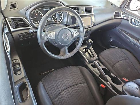 Used 2019 Nissan Sentra SV w/ Electronics Package FWD image 10