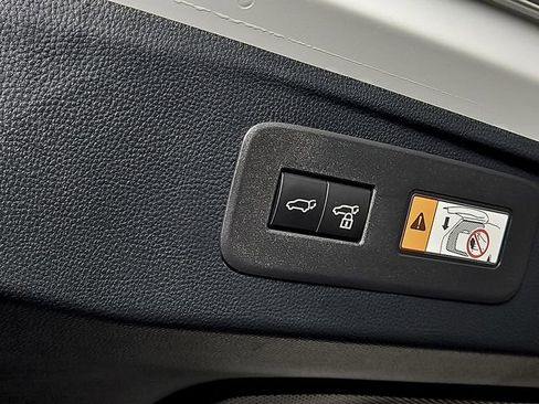 Used 2025 Lexus GX 550 w/ Accessory Package (2T) image 34