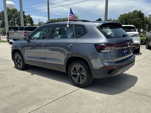 Used 2025 Volkswagen Taos S FWD image 6