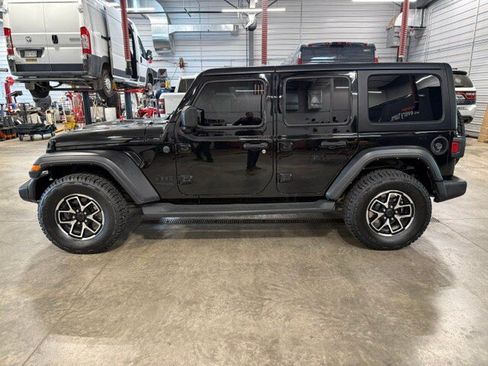 Used 2022 Jeep Wrangler Unlimited Sport w/ Cold Weather Group AWD/4WD image 33