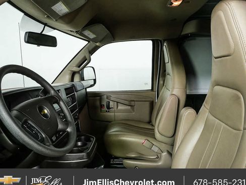 Certified 2025 Chevrolet Express 2500 w/ Driver Convenience Package RWD image 5