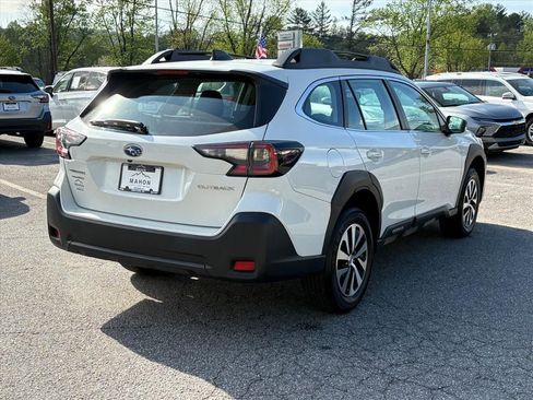 Used 2023 Subaru Outback AWD/4WD image 4