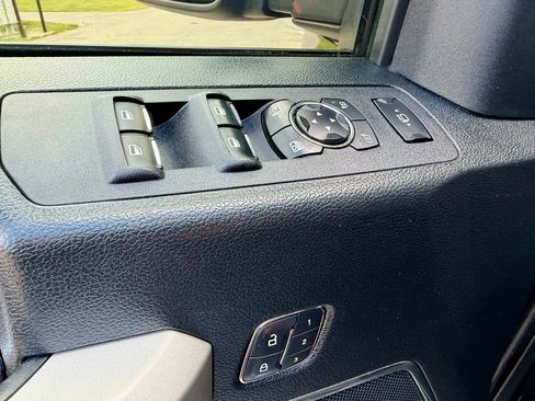 Used 2019 Ford F250 Lariat w/ Lariat Ultimate Package AWD/4WD image 18