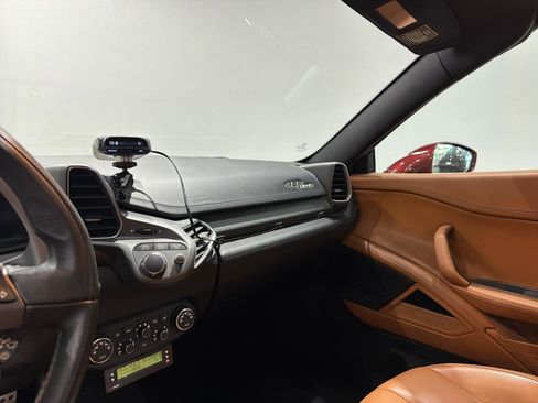 Used 2013 Ferrari 458 Spider RWD image 20