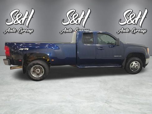 Used 2011 GMC Sierra 3500 SLT w/ SLT Convenience Package AWD/4WD image 14