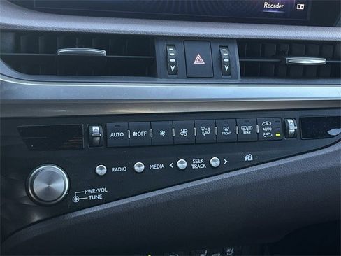 Used 2021 Lexus ES 300h Ultra Luxury w/ Accessory Package 2 image 20