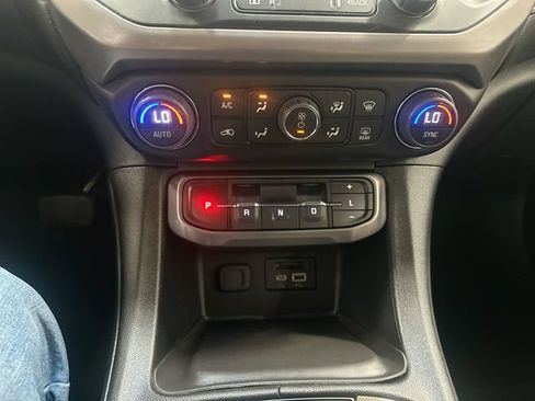 Used 2023 GMC Acadia AT4 w/ Technology Package AWD/4WD image 23