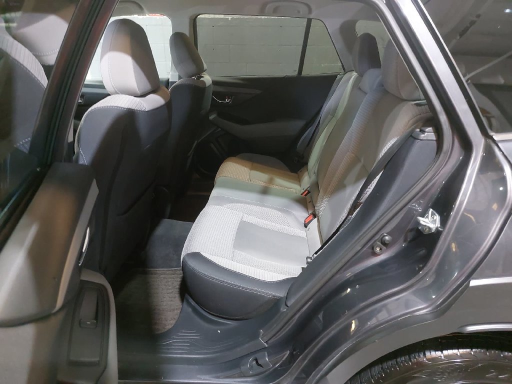 Used 2024 Subaru Outback Premium AWD/4WD image 13