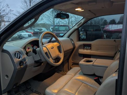 Used 2005 Ford F150 Lariat image 10