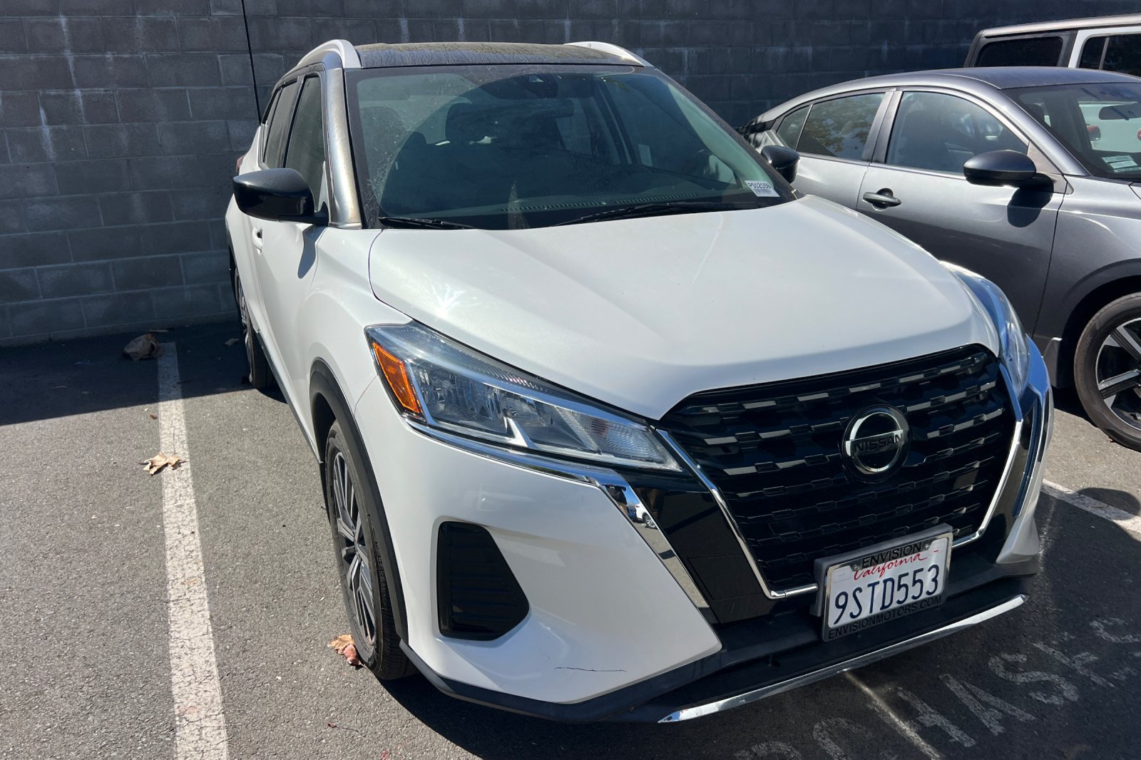 Certified 2021 Nissan Kicks SV FWD image 3