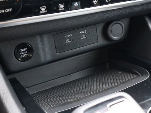 Used 2024 Nissan Rogue SV FWD image 24
