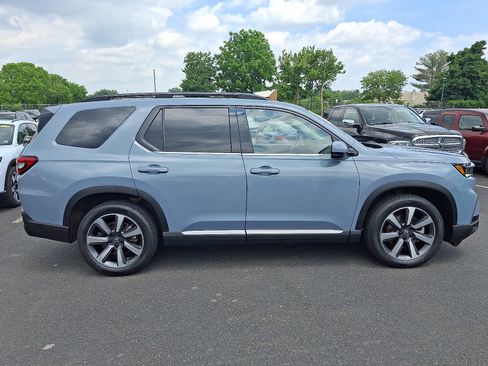 Certified 2024 Honda Pilot Elite image 7
