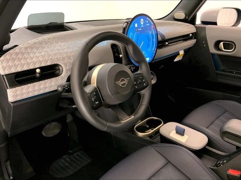 Certified 2025 MINI Cooper S FWD image 21