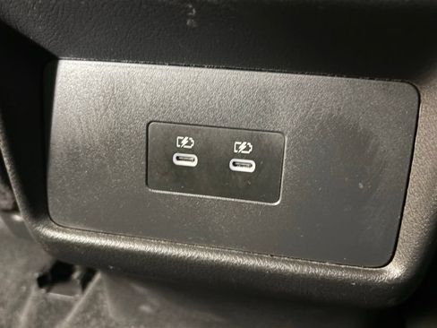 Used 2024 Nissan Rogue SV FWD image 40