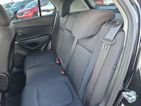 Used 2019 Chevrolet Trax LT FWD image 22