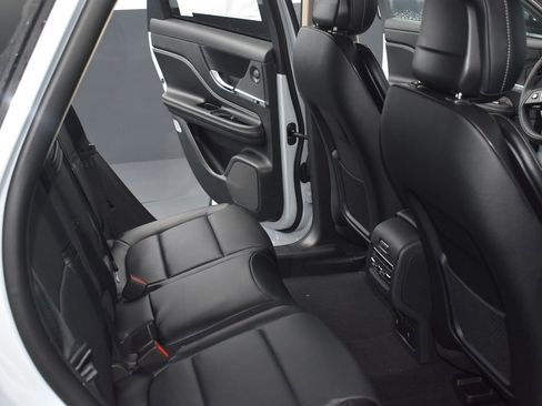 New 2026 Lincoln Corsair Grand Touring image 11