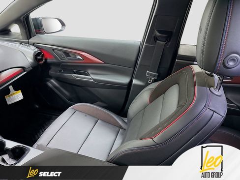 Used 2026 Chevrolet Equinox EV RS w/ Convenience Package II FWD image 25
