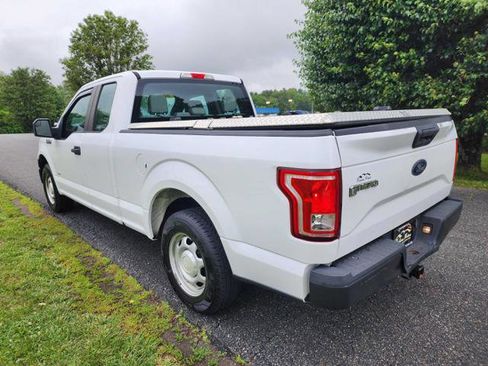 Used 2017 Ford F150 XL w/ Equipment Group 101A Mid RWD image 8