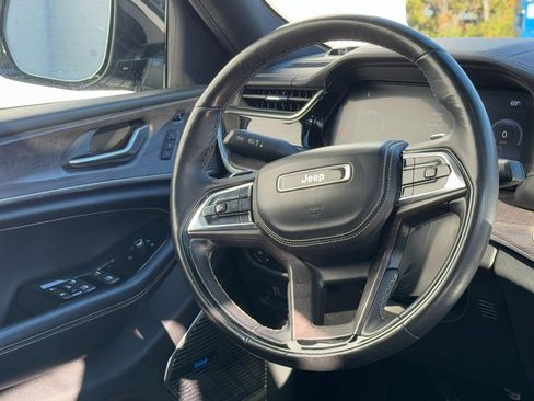 Used 2022 Jeep Grand Cherokee L Overland w/ Advanced Protech Group III image 14