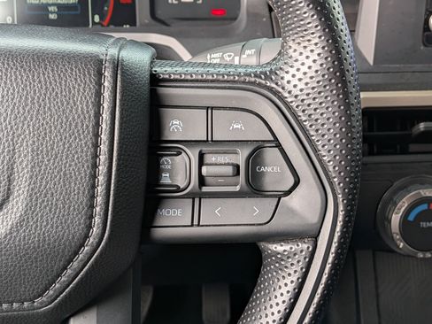 Certified 2025 Toyota Tacoma SR AWD/4WD image 26