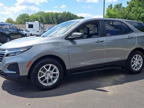 Certified 2024 Chevrolet Equinox LS w/ LS Convenience Package FWD image 7