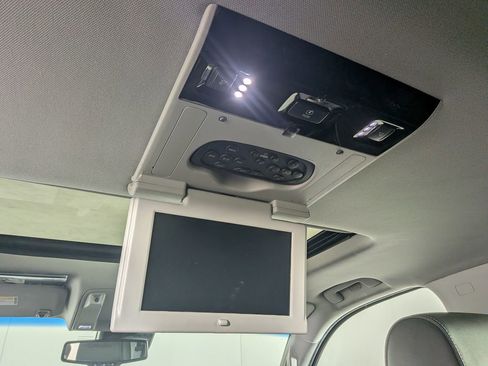 Used 2018 GMC Yukon Denali w/ Denali Ultimate Package image 38