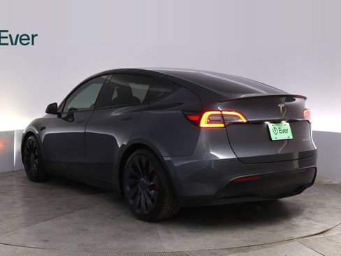 Used 2023 Tesla Model Y Performance AWD/4WD image 17