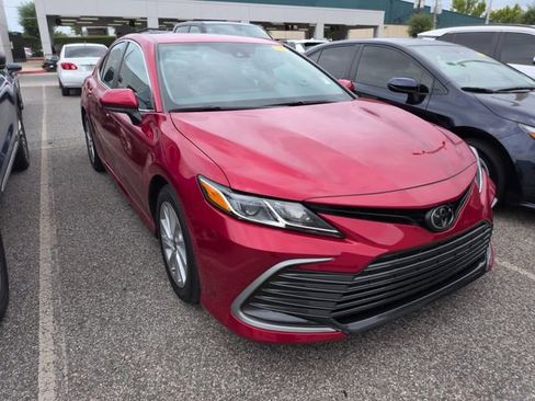 Certified 2023 Toyota Camry LE FWD image 1