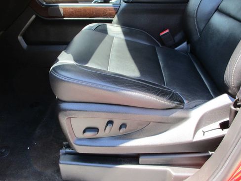 Used 2018 GMC Sierra 1500 SLT w/ SLT Premium Package image 15