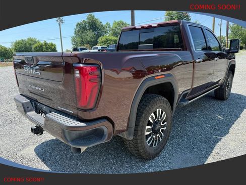 Used 2024 GMC Sierra 2500 Denali Ultimate w/ Max Trailering Package AWD/4WD image 3